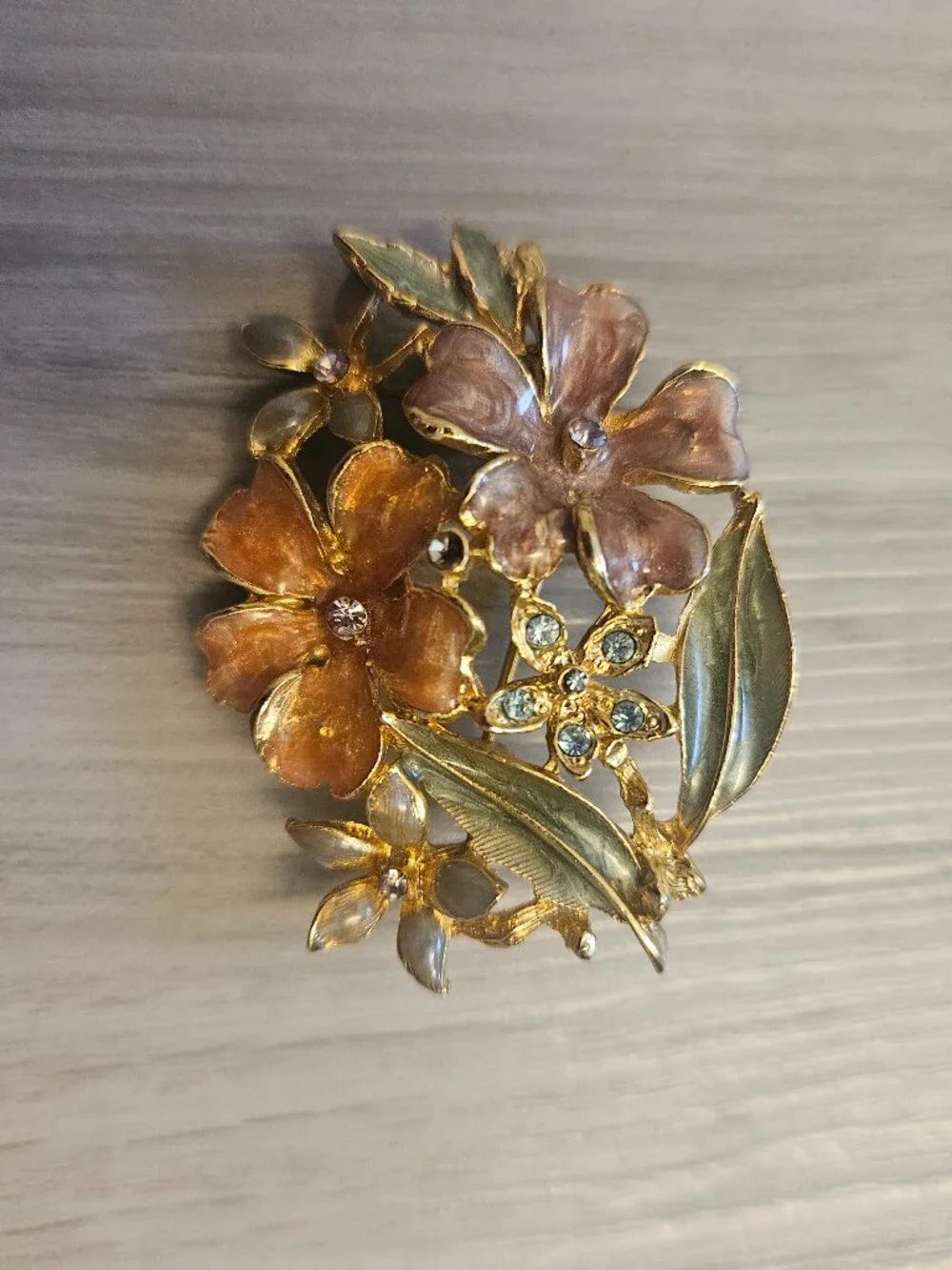 Vintage Gold-Tone Floral Enamel Brooch Pin – Pastel Pink & Amber Blossoms with R